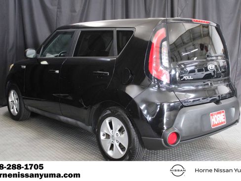Used 2015 Kia Soul FWD image 15