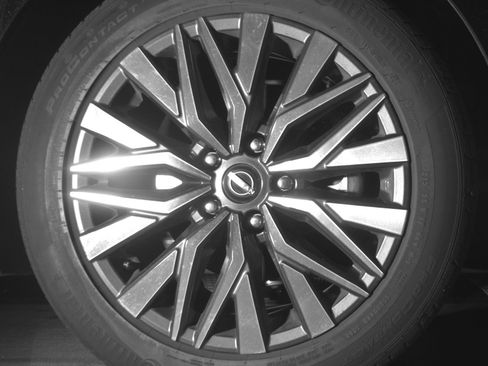 Used 2025 Nissan Altima 2.5 SV image 13