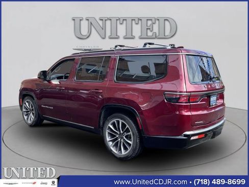 Used 2022 Jeep Wagoneer Series III w/ Premium Group I image 6
