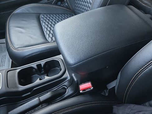 Used 2024 Jeep Wrangler Sport image 72