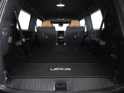 Used 2026 Lexus GX 550 w/ Accessory Package (2T) AWD/4WD image 15
