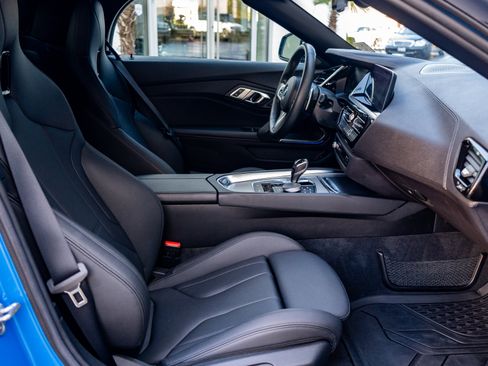 Used 2019 BMW Z4 sDrive30i w/ M Sport Package image 31