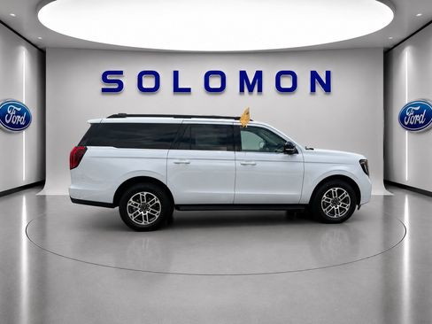 Certified 2025 Ford Expedition Max Active AWD/4WD image 4