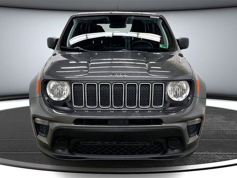 Used 2020 Jeep Renegade Sport image 2