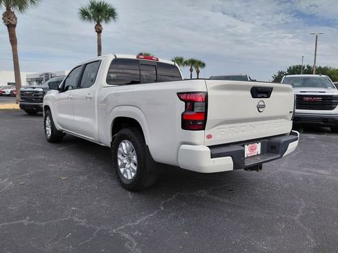 Used 2022 Nissan Frontier SV w/ Technology Package RWD image 7