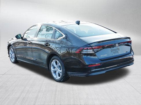 Certified 2025 Honda Accord LX image 5