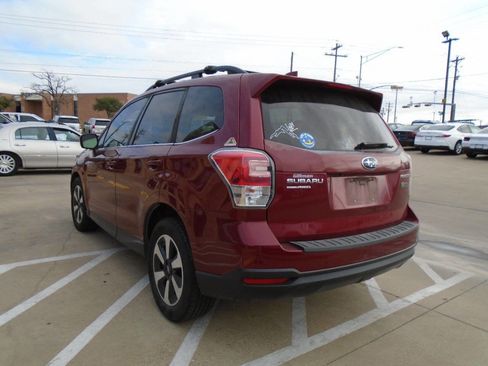 Used 2018 Subaru Forester 2.5i Limited w/ Popular Package #3B image 5