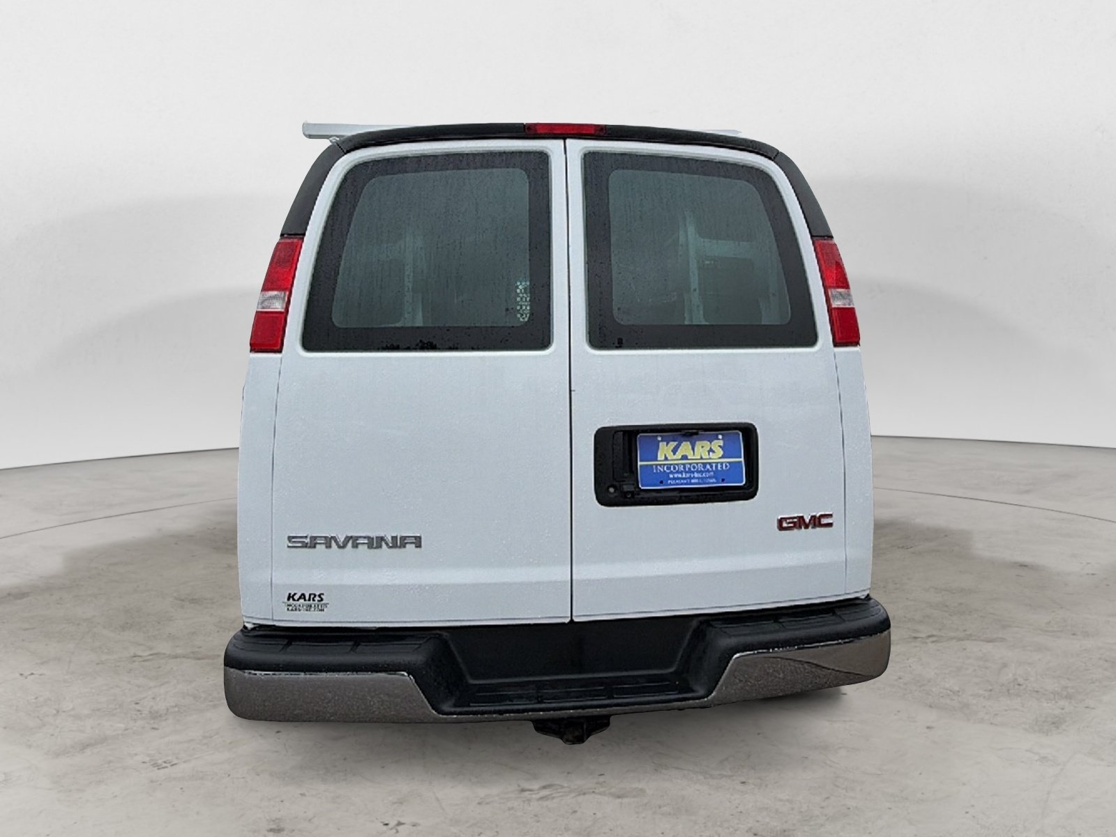 Used 2020 GMC Savana 2500 w/ Driver Convenience Package RWD image 4