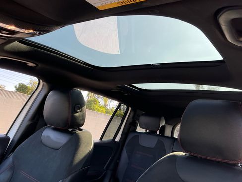 Used 2023 Mercedes-Benz EQB 300 4MATIC SUV image 29