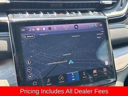 Used 2023 Jeep Grand Cherokee Overland w/ Luxury Tech Group IV AWD/4WD image 24
