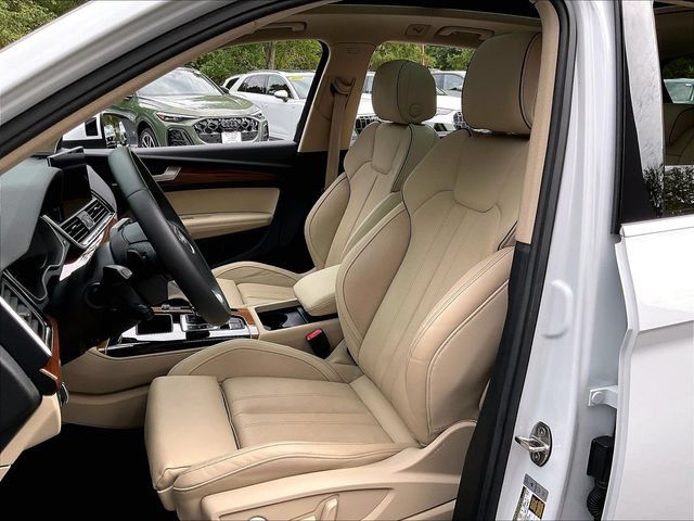 Used 2023 Audi Q5 2.0T Premium Plus w/ Premium Plus Package AWD/4WD image 5