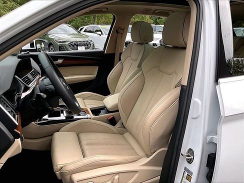 Used 2023 Audi Q5 2.0T Premium Plus w/ Premium Plus Package AWD/4WD image 5