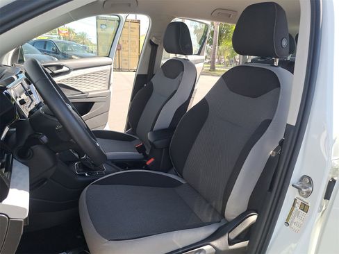 Used 2022 Volkswagen Taos S image 14
