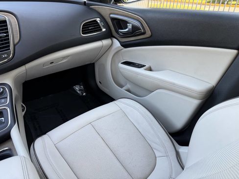 Used 2015 Chrysler 200 C w/ Navigation & Sound Group I image 87