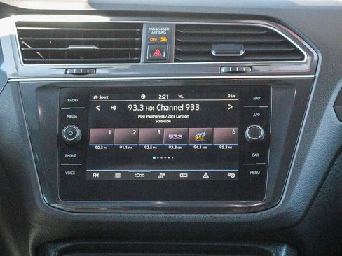 Used 2021 Volkswagen Tiguan SEL Premium R-Line AWD/4WD image 4