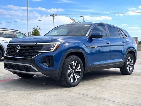 New 2026 Volkswagen Atlas Cross Sport SE image 2