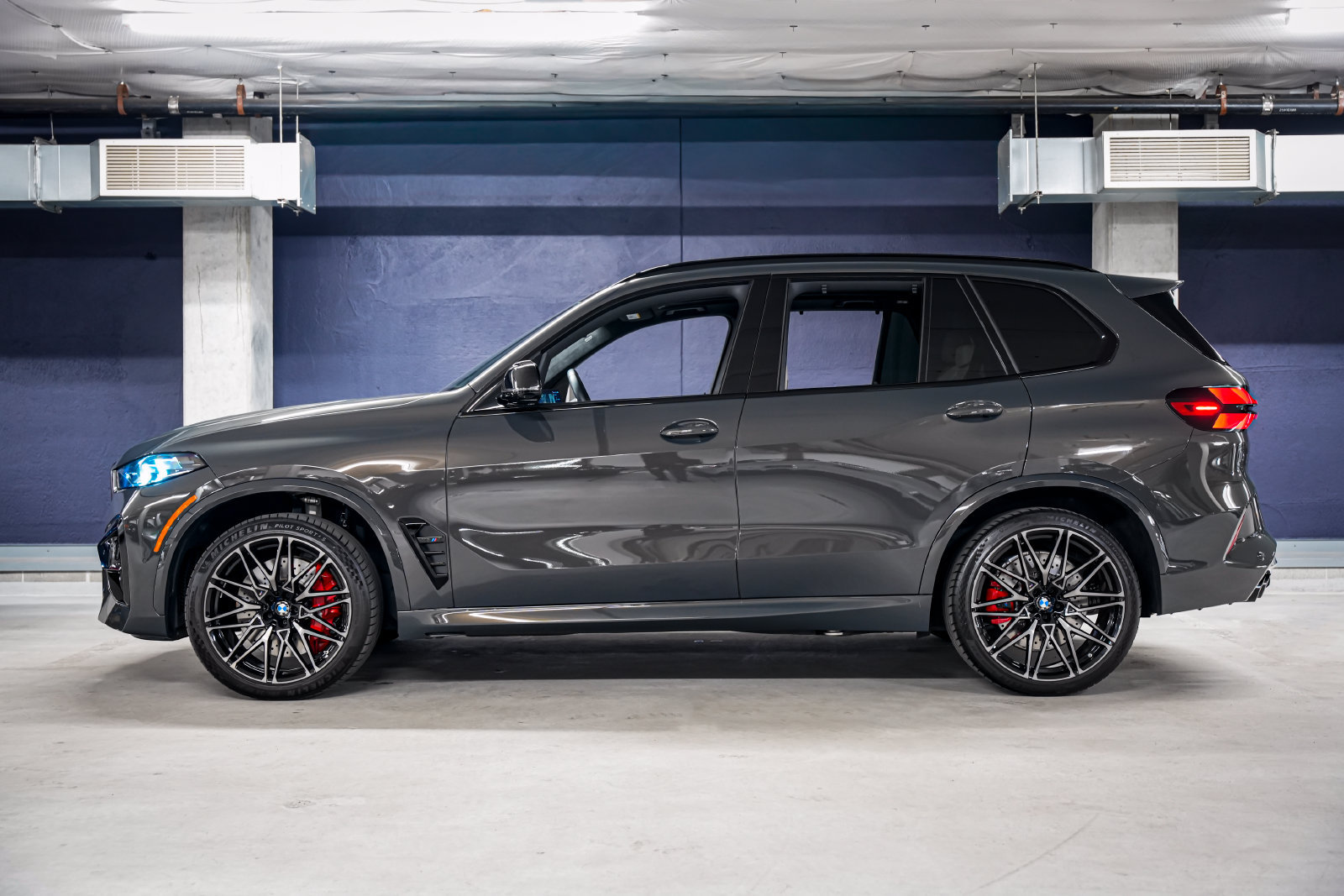 Used 2024 BMW X5 M Competition w/ Executive Package AWD/4WD image 7