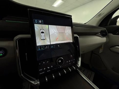 New 2026 GMC Acadia Denali w/ Super Cruise Package FWD image 21