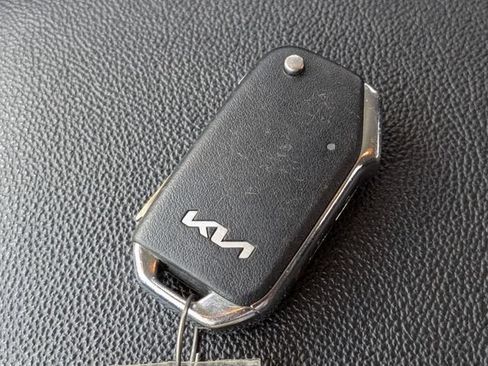 Used 2024 Kia Forte LXS FWD image 25