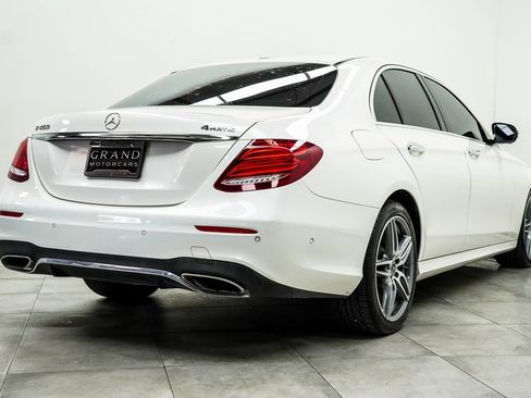 Used 2020 Mercedes-Benz E 450 4MATIC Sedan w/ Parking Assistance Package image 12