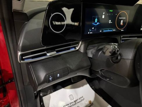 New 2025 Hyundai Elantra SEL image 14