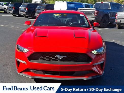 Certified 2018 Ford Mustang Coupe image 3