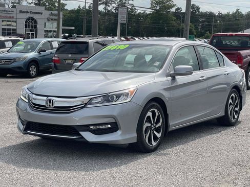 Used 2017 Honda Accord EX-L image 5