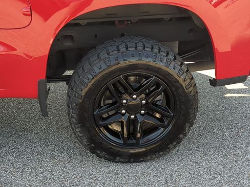 Used 2020 Chevrolet Silverado 1500 Custom Trail Boss w/ Custom Convenience Package AWD/4WD image 10