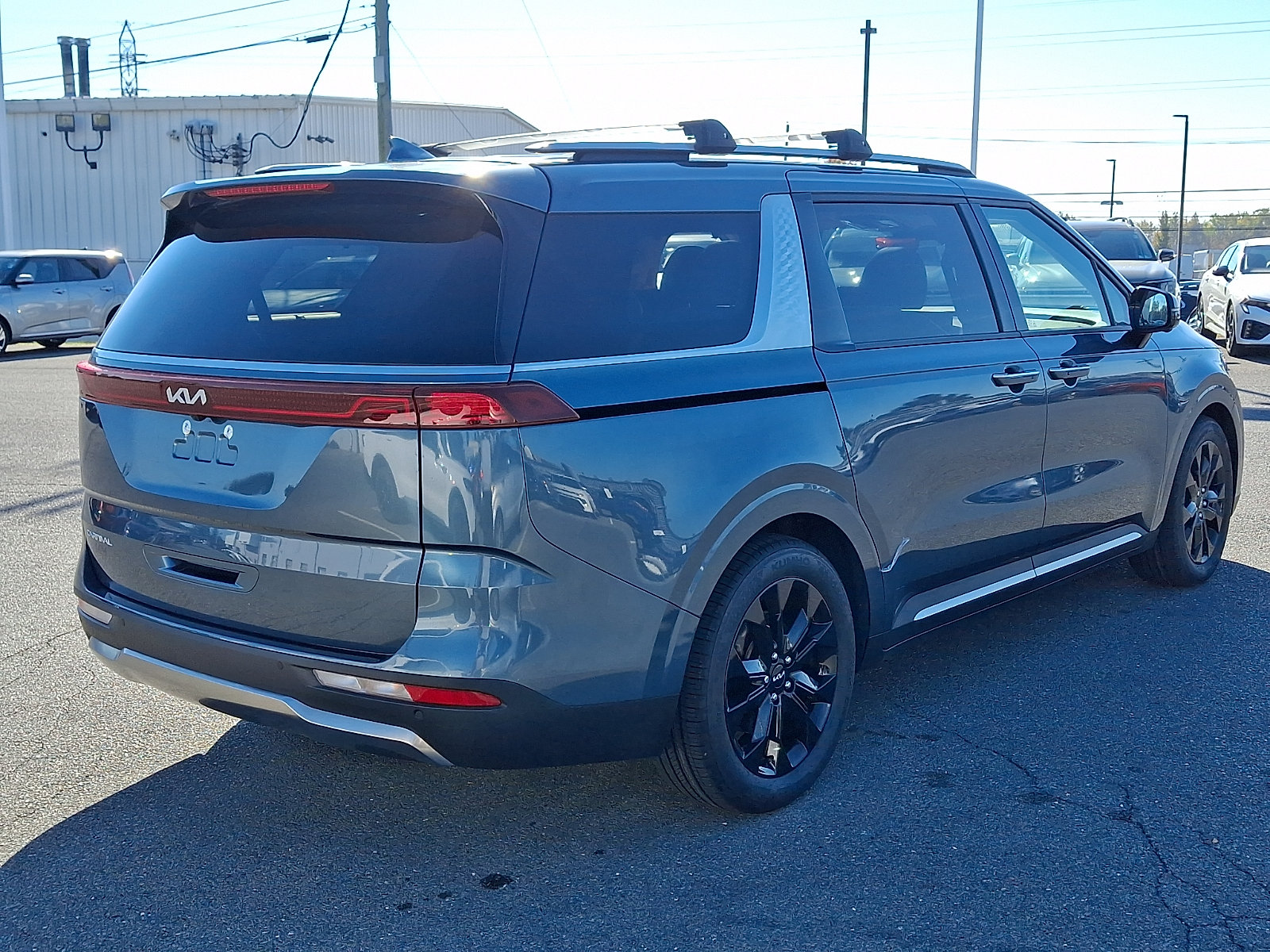 Used 2024 Kia Carnival SX Prestige FWD image 4