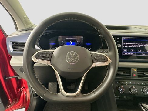 Used 2022 Volkswagen Taos SE image 11