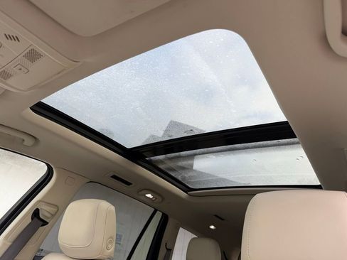 Used 2020 Cadillac XT6 Premium Luxury image 14