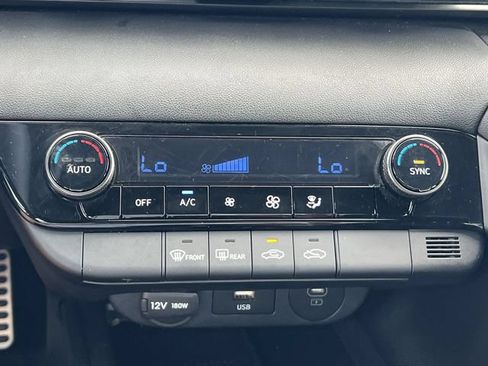 Certified 2025 Hyundai Elantra Sport FWD image 15