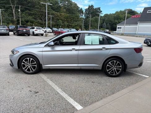 Used 2026 Volkswagen Jetta Sport FWD image 6
