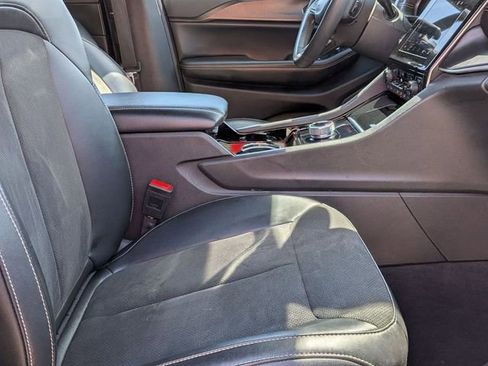 Certified 2023 Jeep Grand Cherokee L Laredo AWD/4WD image 30