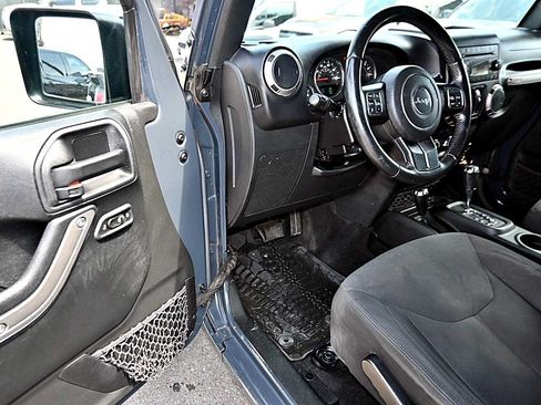 Used 2016 Jeep Wrangler Unlimited Sport w/ Quick Order Package 24S AWD/4WD image 19