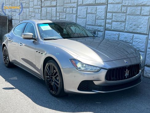 Used 2015 Maserati Ghibli image 3
