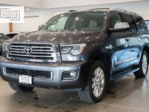 Used 2018 Toyota Sequoia Platinum AWD/4WD image 1