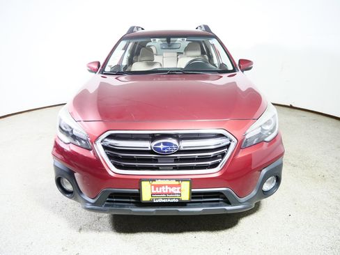 Used 2018 Subaru Outback 2.5i Limited AWD/4WD image 2
