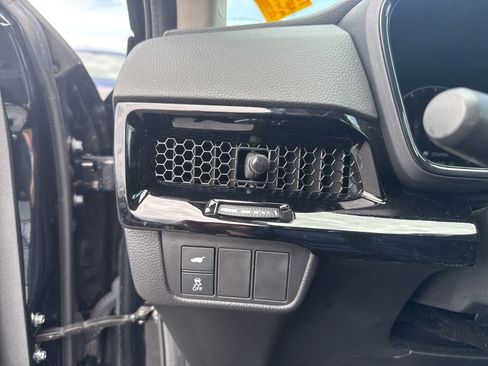 Used 2025 Honda CR-V EX-L image 18