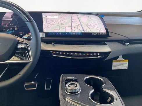 New 2026 Cadillac Optiq Luxury 1 image 8