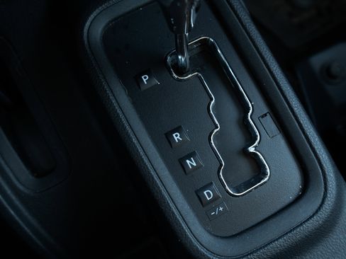 Used 2017 Jeep Wrangler Unlimited Sahara w/ Max Tow Package image 31