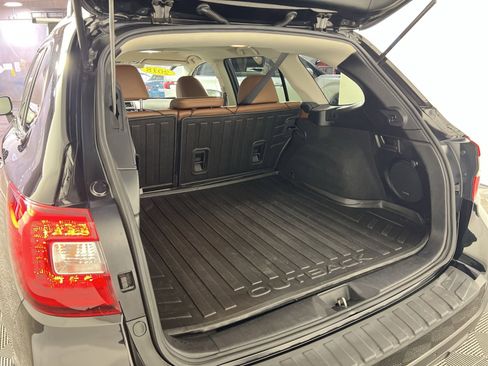 Used 2018 Subaru Outback 2.5i Touring image 26