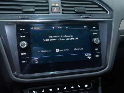 Used 2020 Volkswagen Tiguan SE R-Line w/ 3rd Row Seat Package image 46