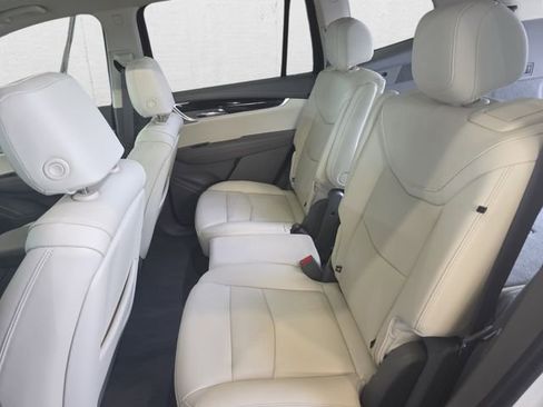 Certified 2025 Cadillac XT6 Premium Luxury w/ Technology Package AWD/4WD image 16