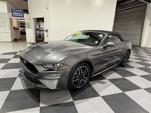 Used 2023 Ford Mustang Premium image 9