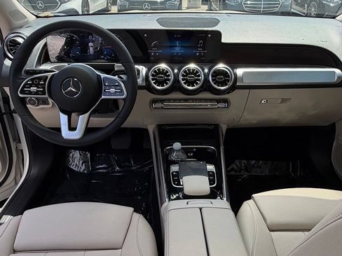 Certified 2023 Mercedes-Benz GLB 250 image 31