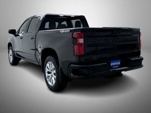 Used 2021 Chevrolet Silverado 1500 Custom w/ LPO, Dark Essentials Package AWD/4WD image 7