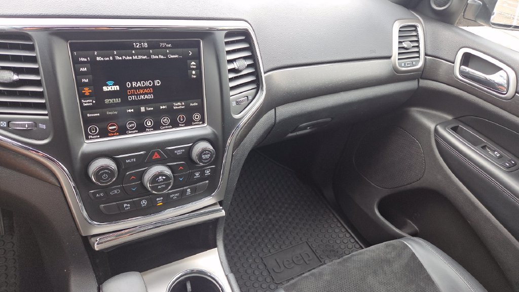 Used 2018 Jeep Grand Cherokee Altitude AWD/4WD image 21