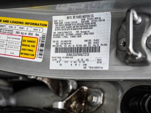Used 2016 Lincoln MKZ Hybrid w/ Equipment Group 600A Reserve FWD image 39