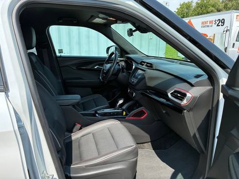 Used 2022 Chevrolet TrailBlazer RS AWD/4WD image 14